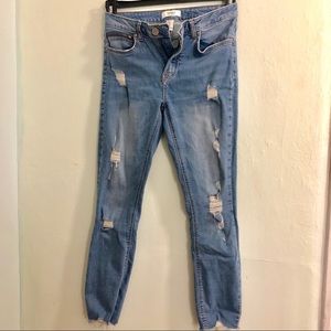 Forever 21 Distressed Skinny Jeans (Mid-rise)